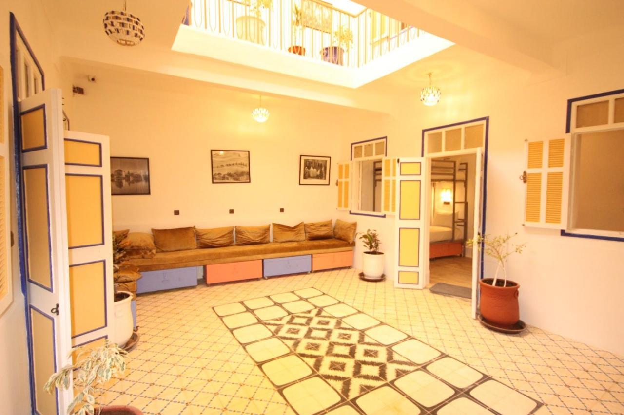 El Boussouni Hostel Marrakesh Bagian luar foto