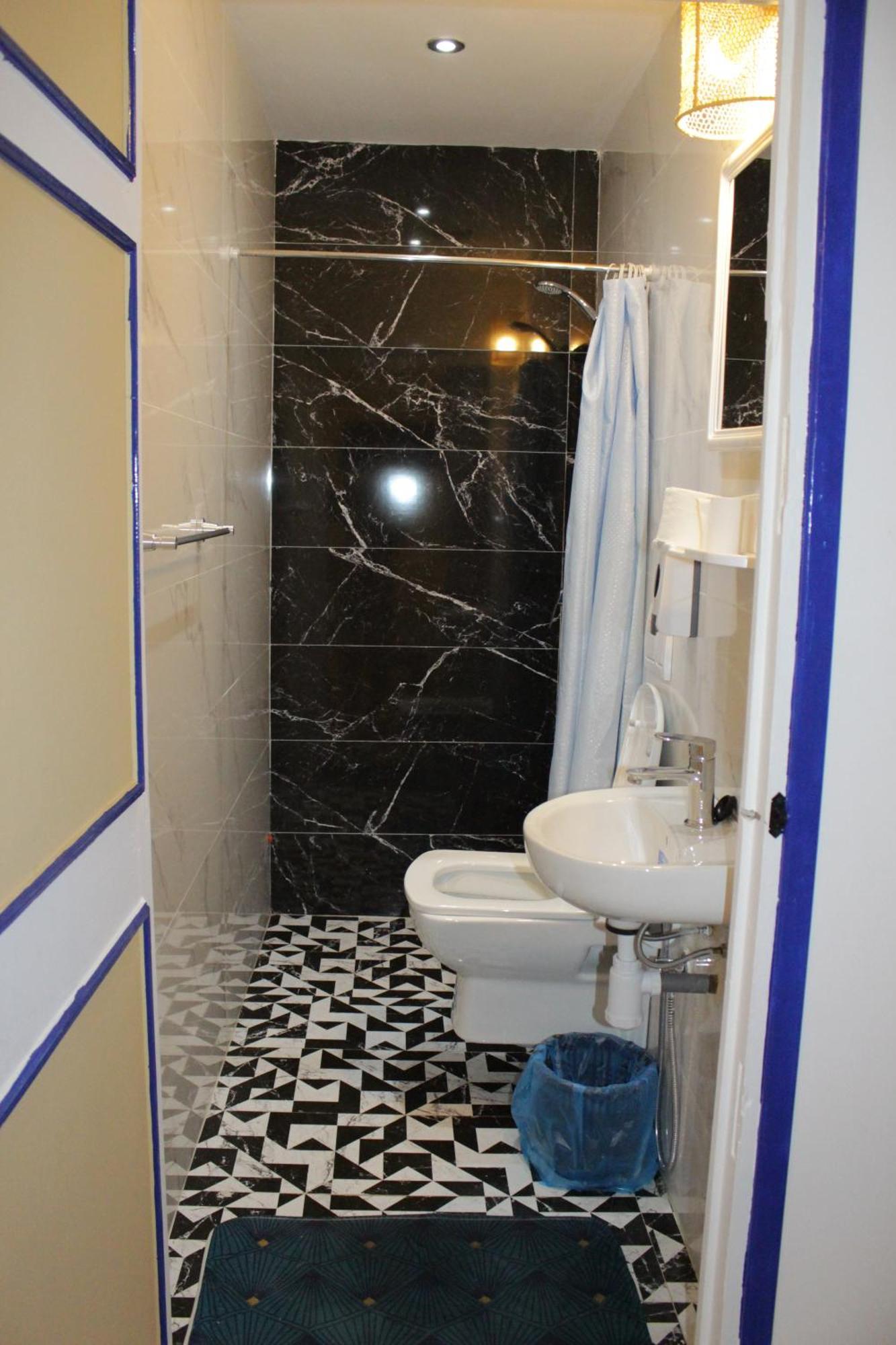 El Boussouni Hostel Marrakesh Bagian luar foto
