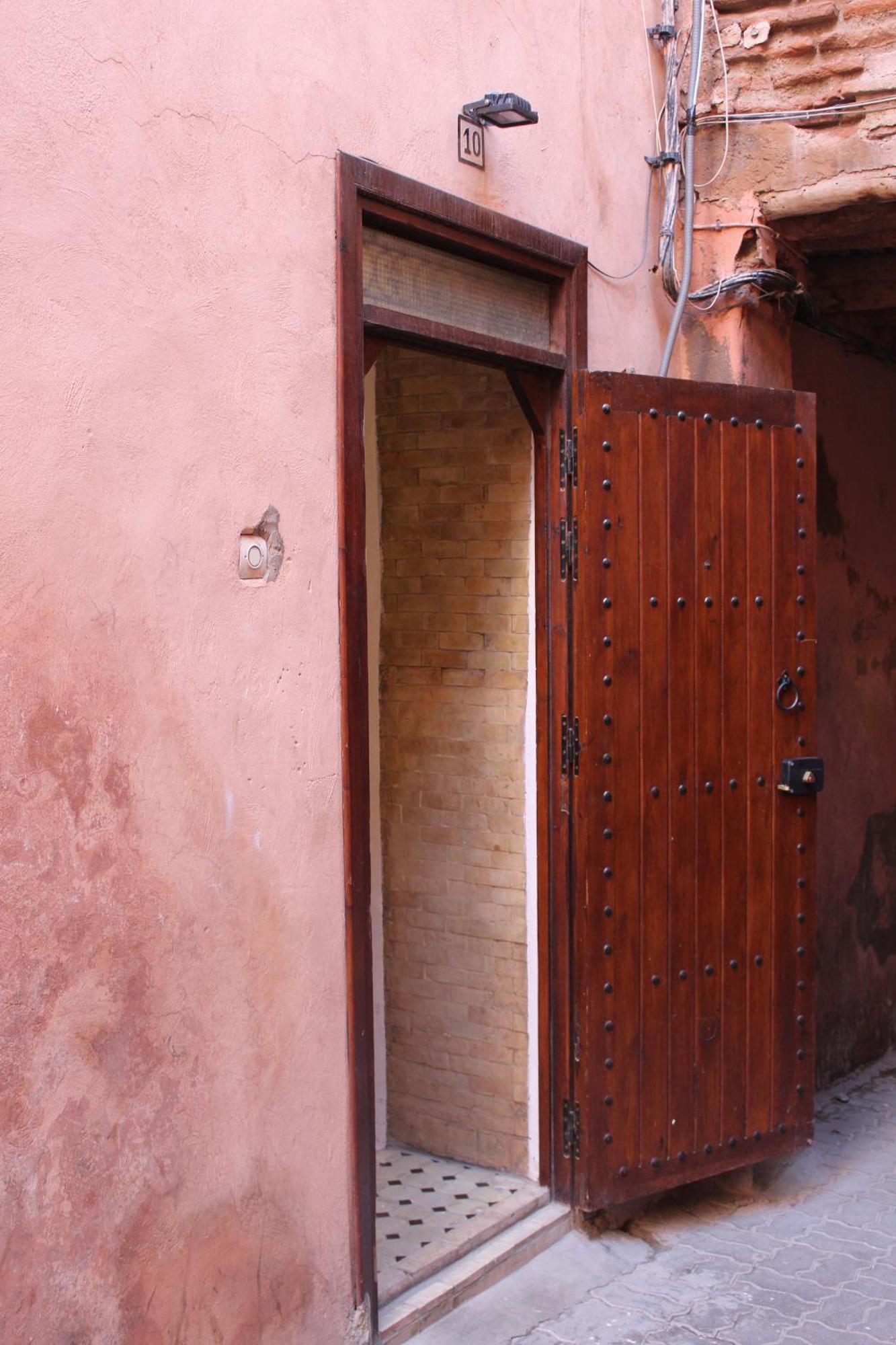 El Boussouni Hostel Marrakesh Bagian luar foto